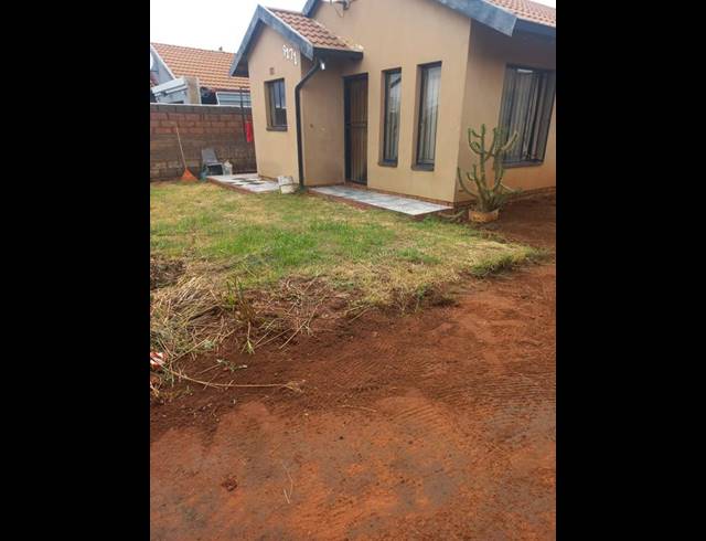 2 BEDROOM HOUSE FOR SALE IN PROTEA GLEN EXT